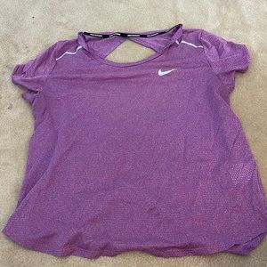 nike women’s running keyhole back tank